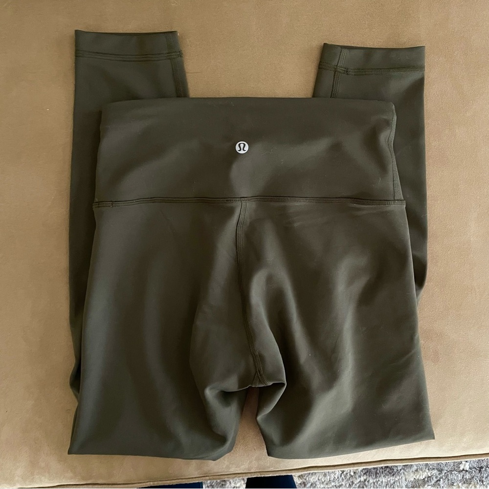 Lululemon Wunder Train High rise 25”